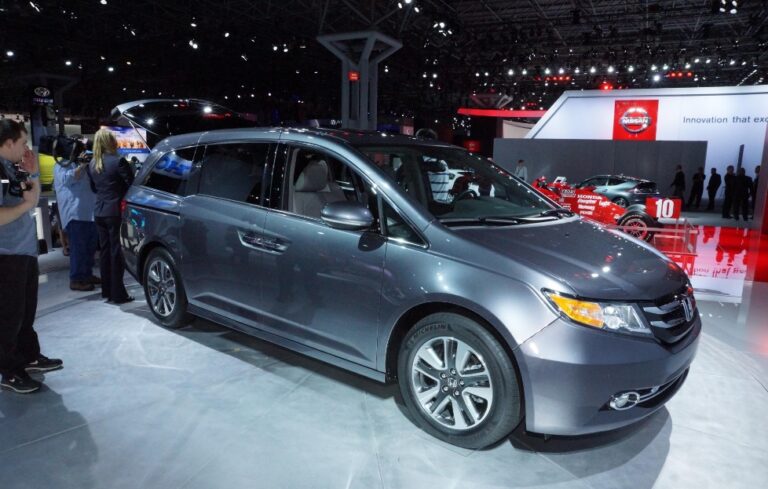 2024 Honda Odyssey Touring Exterior