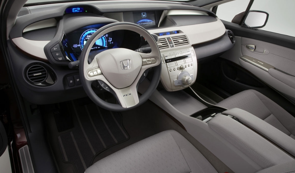 2025 Honda FCX Clarity Interior